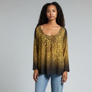 Urban Mangoz Medium ladies, 100% silk blouse, fully lined animal print pattern